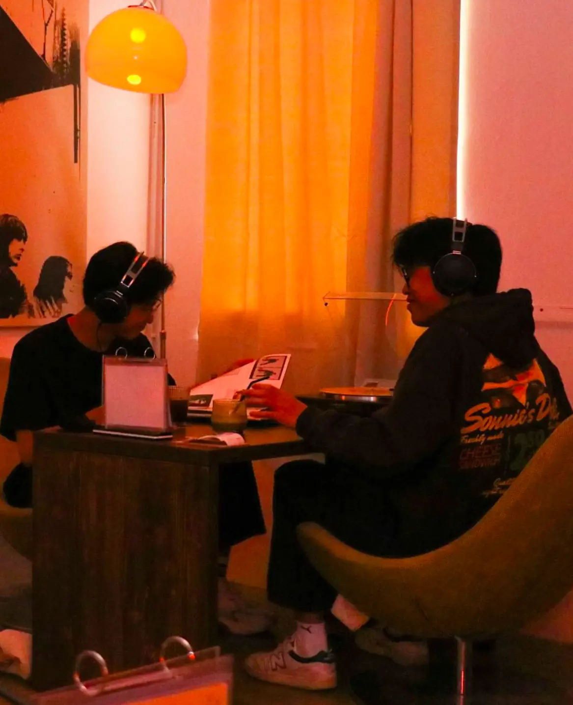 Eternyl Vinyl Cafe (Eternyl Corner) photo 2