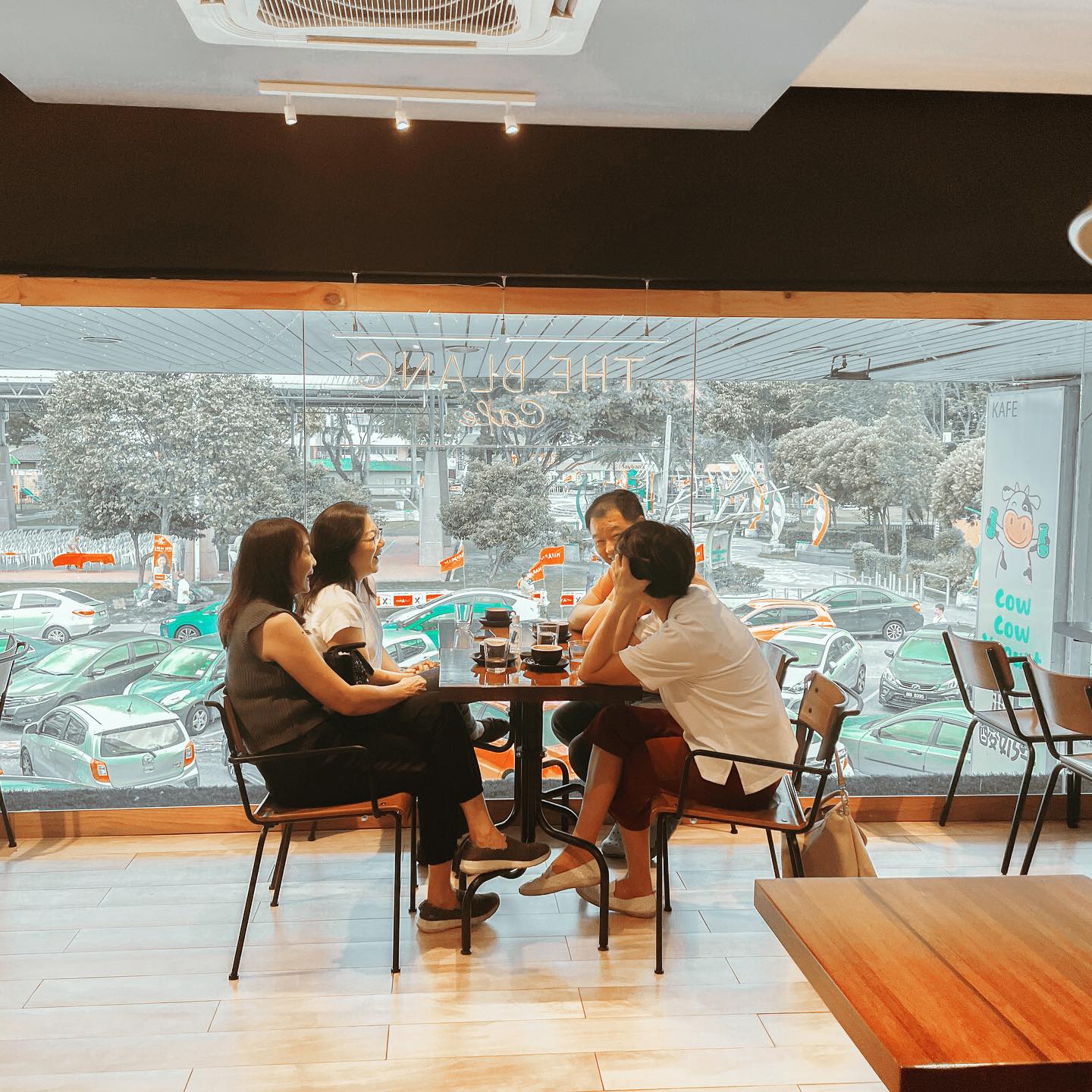 The blanc Cafe photo 3