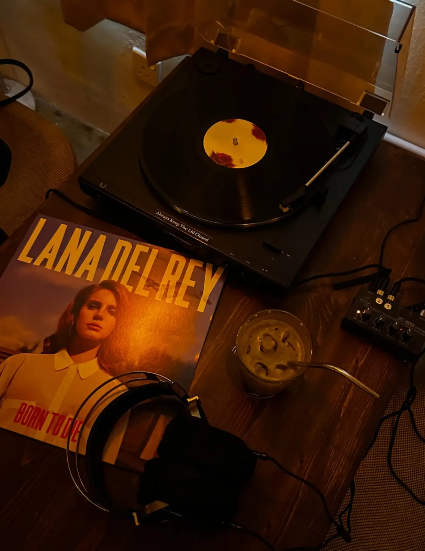 Eternyl Vinyl Cafe (Eternyl Corner) photo 3