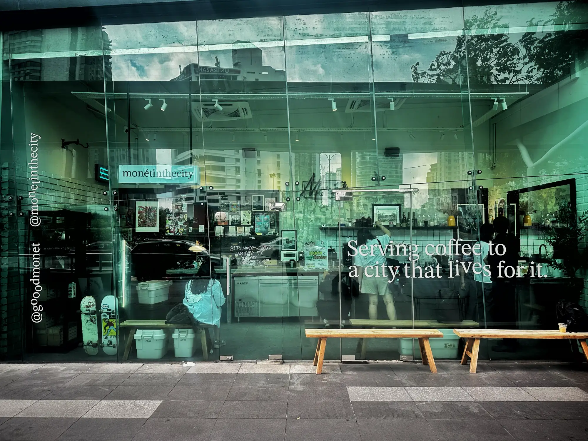 Monet In The City photo 1