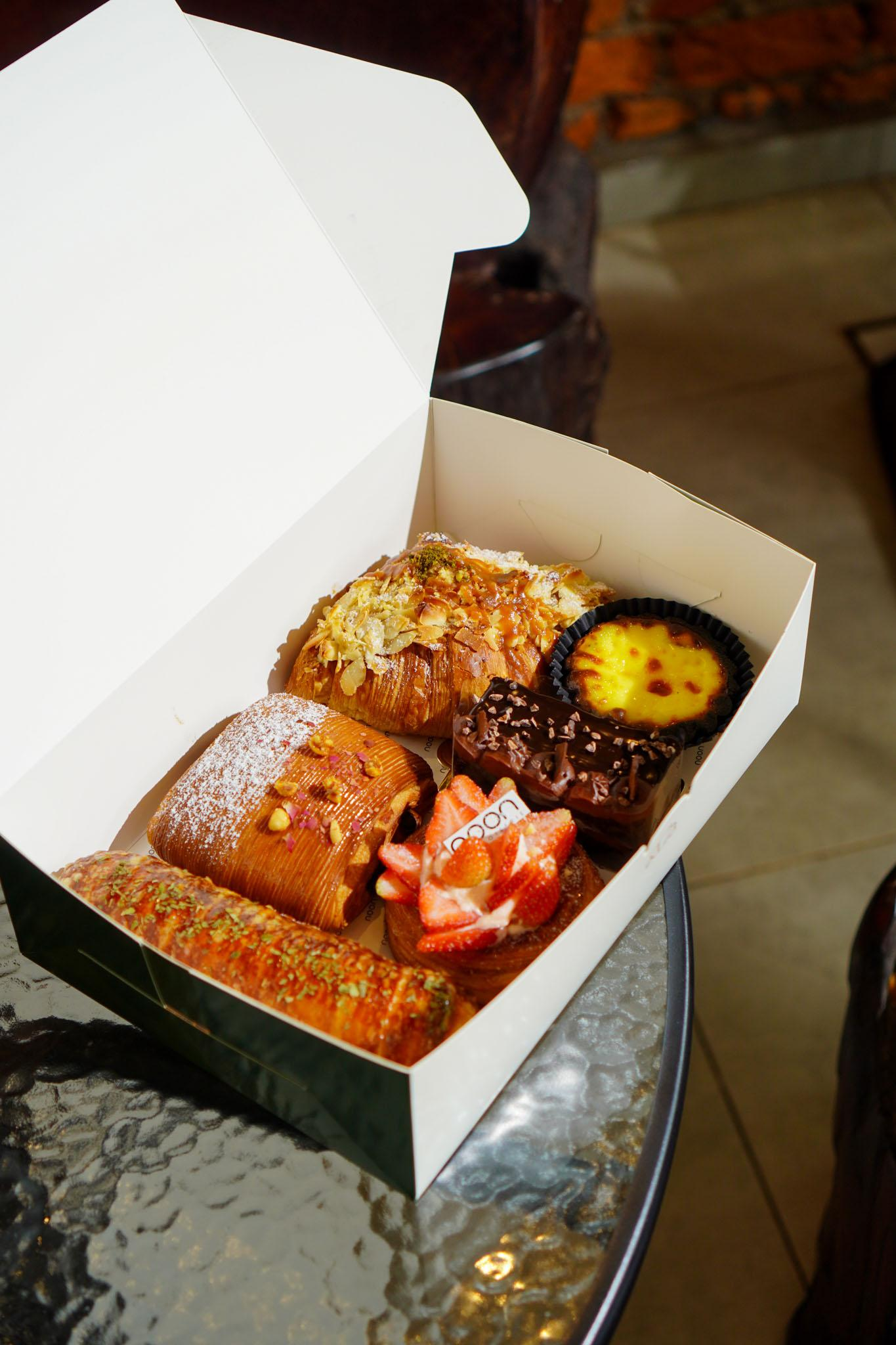 Noon Viennoiserie Cafe photo 3